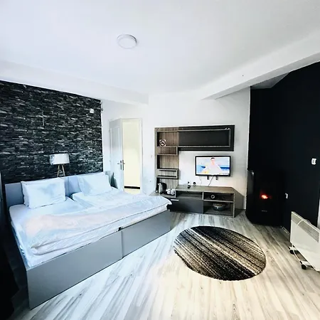 Oneroom * Ohrid